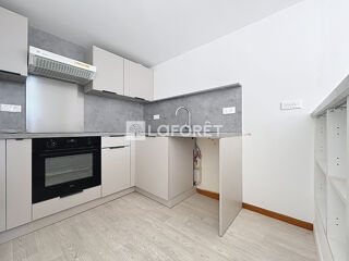  Appartement à louer 4 pièces 83 m²