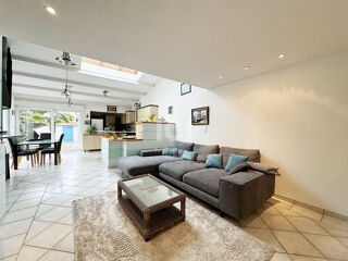  Maison à vendre 7 pièces 177 m²