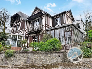  Maison � vendre 9 pi�ces 