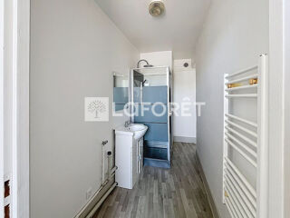  Appartement à louer 1 pièce 43 m²