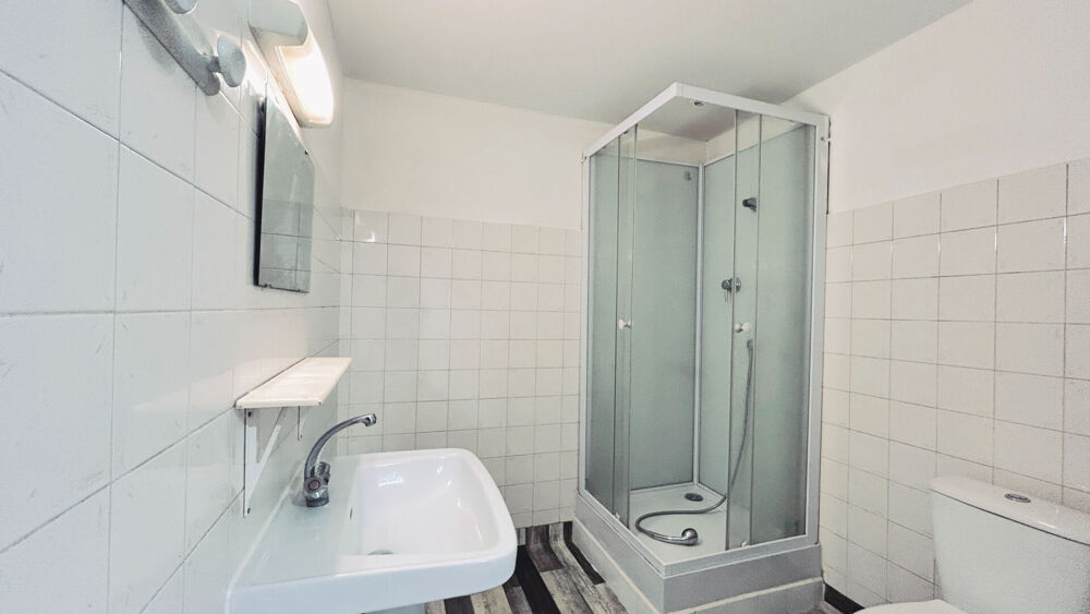 A LOUER APPARTEMENT DE TYPE 1 - BLAYE CENTRE