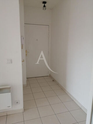  Appartement à louer 1 pièce 34 m²