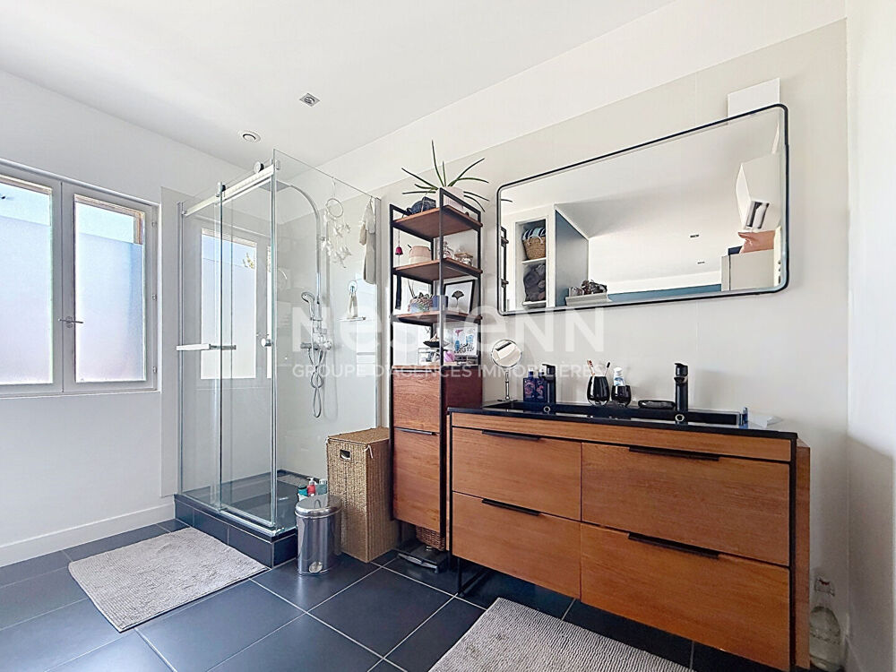 à vendre  Maison Bron (69500)