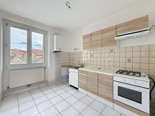  Appartement à louer 2 pièces 55 m²