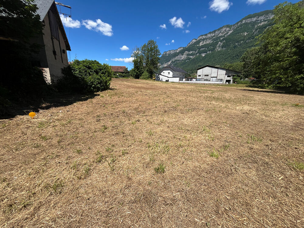 Vente Terrain Terrain constructible de 1 351 m² - Méry Mery