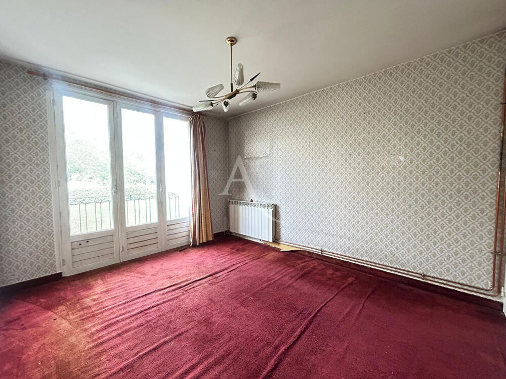 Appartement de type 3 - avec cave et stationnement sécurisé.