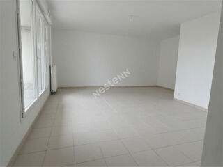  Appartement à louer 4 pièces 82 m²