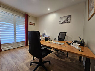  Maison  vendre 7 pices 213 m