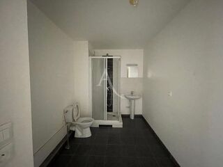  Appartement à louer 2 pièces 53 m²
