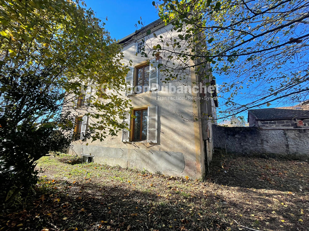 SAINT SYMPHORIEN DE LAY Maison de village 425M²