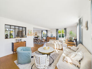  Maison � vendre 10 pi�ces 225 m�