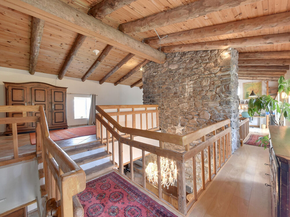 à vendre  Maison Rochessauve (07210)