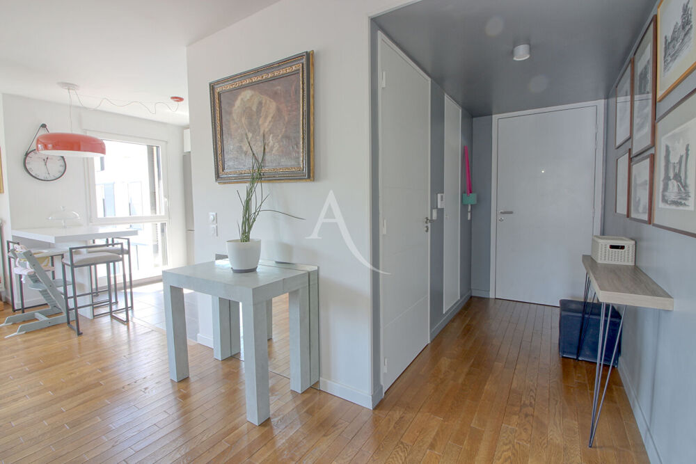 Appartement 5 pièce(s) 88.93 m2 4 chambres + 3 parkings (dont 1 box)