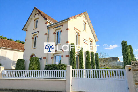   Maison bourgeoise urbaine d'exception avec d�pendance � NOGENT-SUR-SEINE Maison - 7 pi�ce(s) - 160 m�