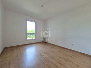  Appartement à louer 3 pièces 63 m²