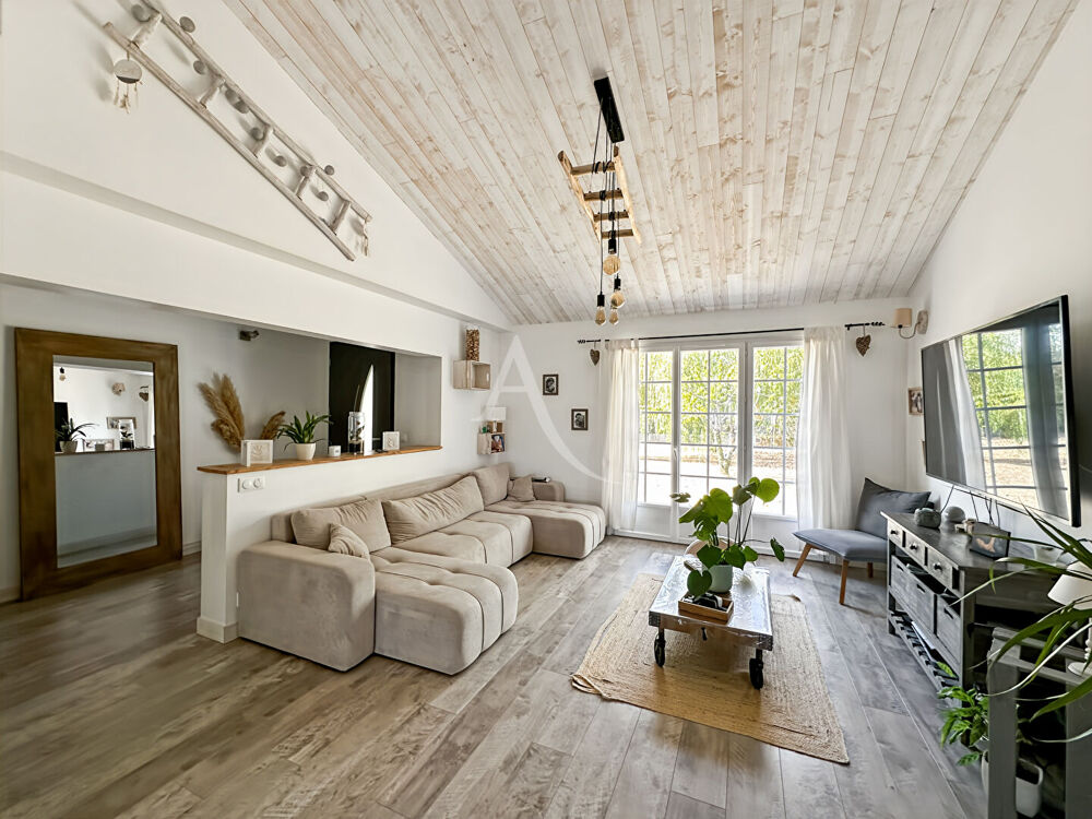 Vente Maison Maison rénovée de 126m² + 60m² de garage sur 1900m² de terrain Le perrier