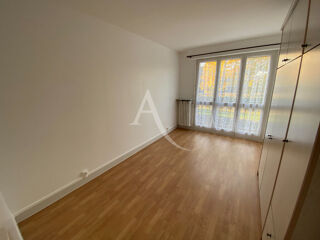  Appartement � louer 4 pi�ces 84 m�