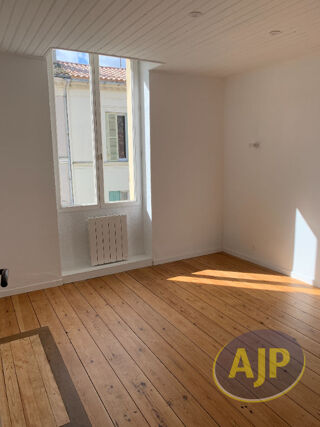  Maison à louer 3 pièces 75 m²