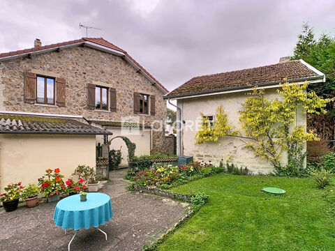   Maison en pierres - Somme-Tourbe - 226 m� Maison - 9 pi�ce(s) - 226 m�