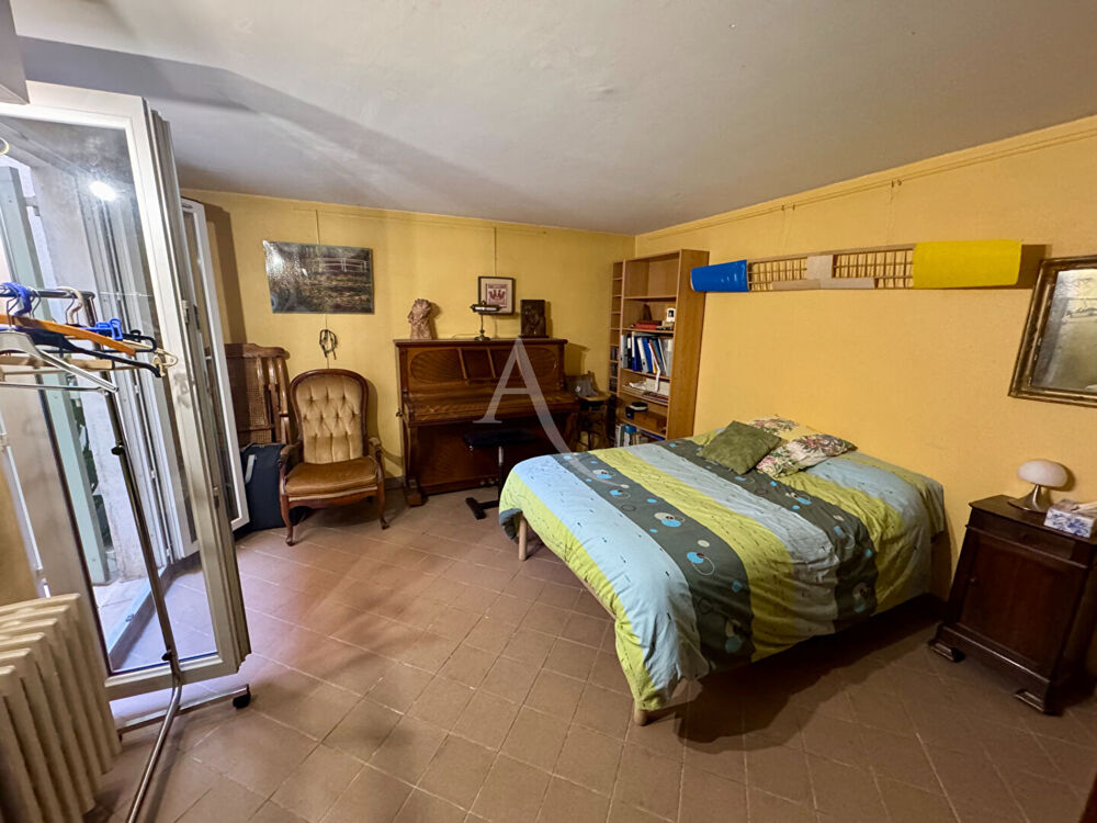 Vente Maison Maison de ville Nimes 6 pièce(s) 160 m2 Nimes