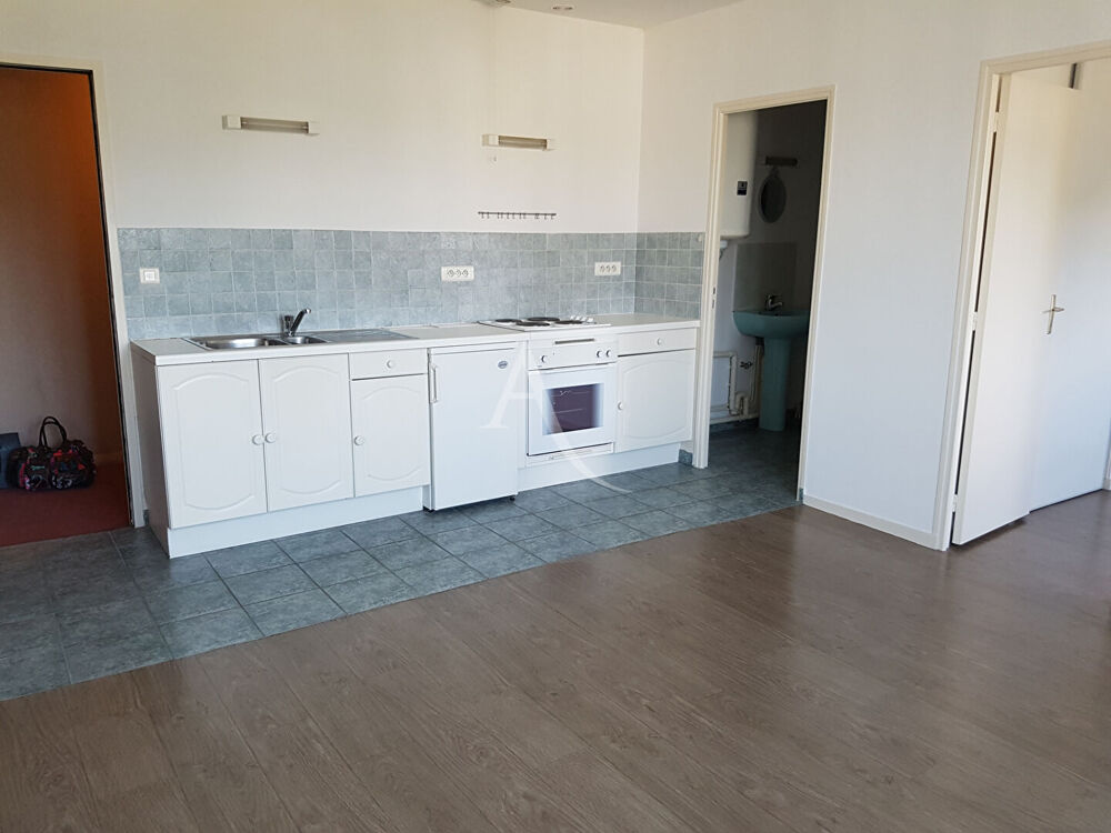 Location Appartement F2 EN RESIDENCE SECURISEE Soissons