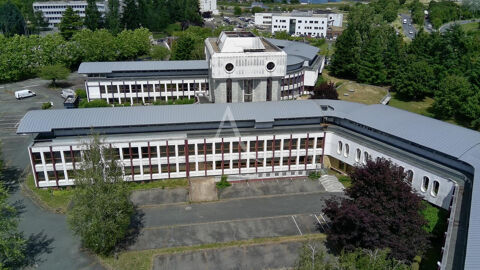 Ensemble de bureaux r&eacute;nov&eacute;s 249.15m&sup2; 2916 41000 Blois