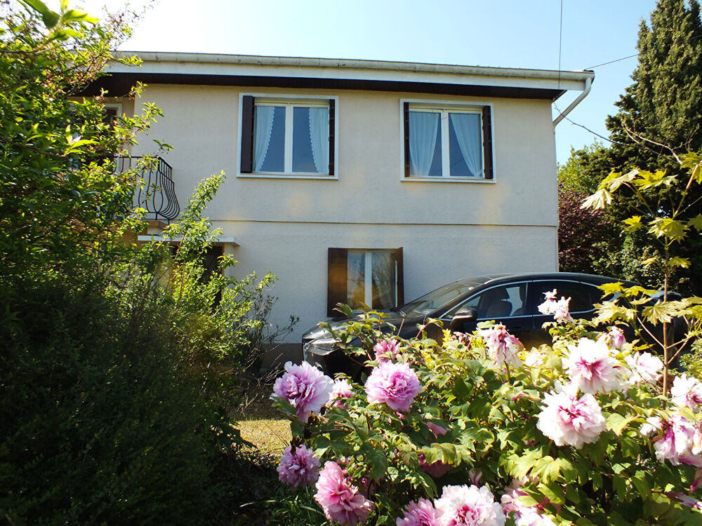 Maison à vendre à Tournus avec vue sur l'abbaye - Secteur calme et proche commodités