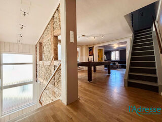  Maison � vendre 10 pi�ces 317 m�