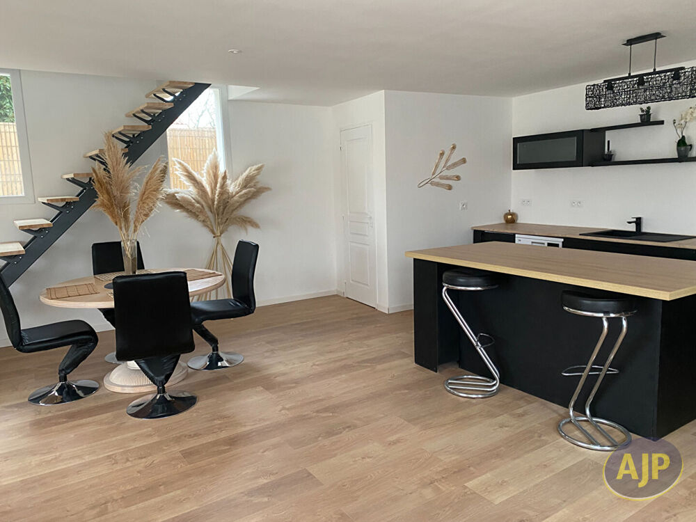 Maison Les Sables D Olonne 5 pièce(s) 110 m2 avec jardin.