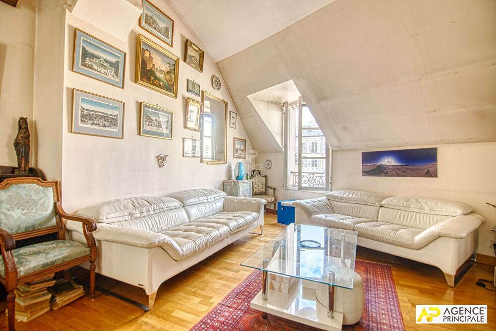 Vente Appartement Versailles Notre-Dame Appartement duplex 5 pièces 138m² au sol situé au 3ème et 4ème étage (dernier) avec ascenseur et parking Versailles
