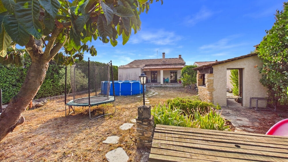 Vente Maison MAISON TRADITIONNELLE T5 DE PLAIN-PIED 116 m² TERRAIN DE 893 m² SECTEUR GOLF DE CHÂTEAUBLANC Morieres les avignon