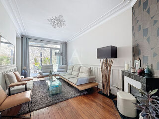  Maison  vendre 8 pices 210 m