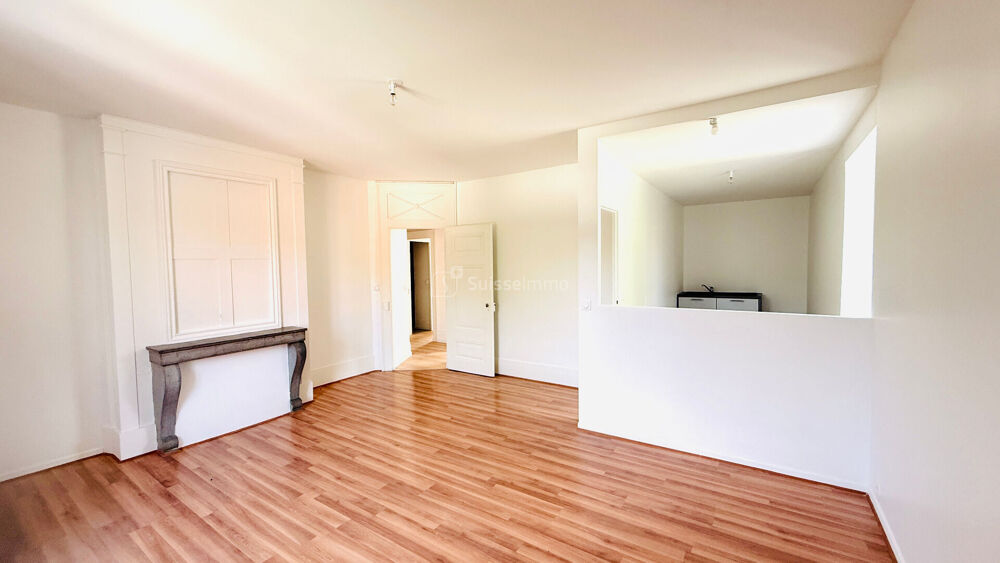 Vente Appartement Appartement révové  3 pièce(s) 62.40 m2/parking Les auxons