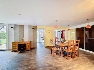  Maison � vendre 5 pi�ces 214 m�