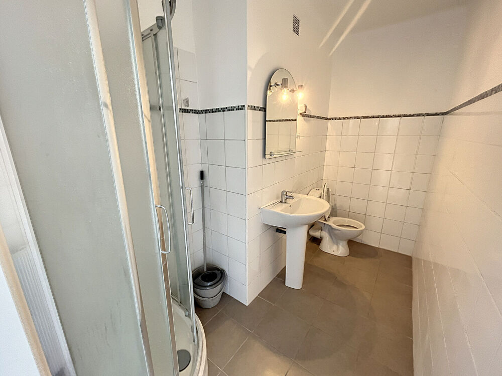 Location Appartement Appartement Ajaccio 1 pièce- 36.34 m2- Avenue Kennedy - calme - parking collectif Ajaccio