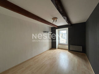  Appartement à louer 6 pièces 138 m²