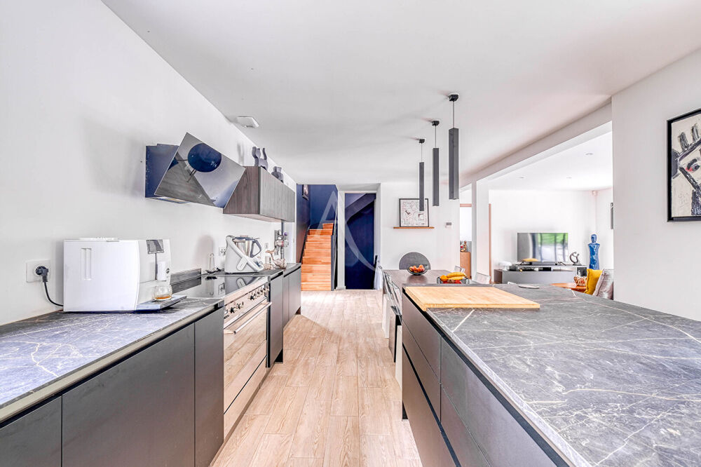 Vente Maison Villa d'architecte contemporaine avec piscine - les Coteaux de Chessy  - 7 pièces - 175 m2 Chessy