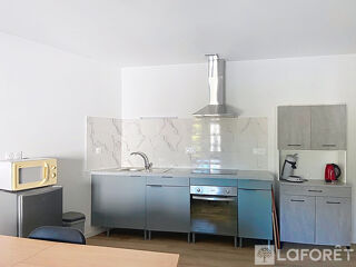  Appartement à louer 2 pièces 53 m²