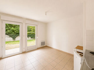  Appartement à louer 1 pièce 25 m²