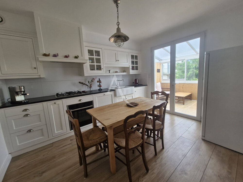 Maison 4 chambres et 1 bureau - Petit Chantilly