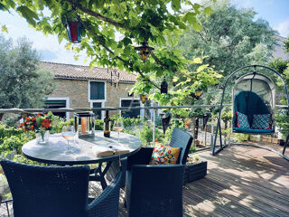  Maison  vendre 9 pices 