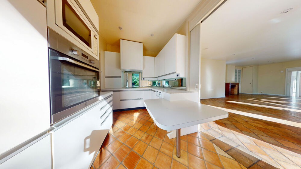 Quartier des Antiquaires Duplex sur cour 4 Chambres