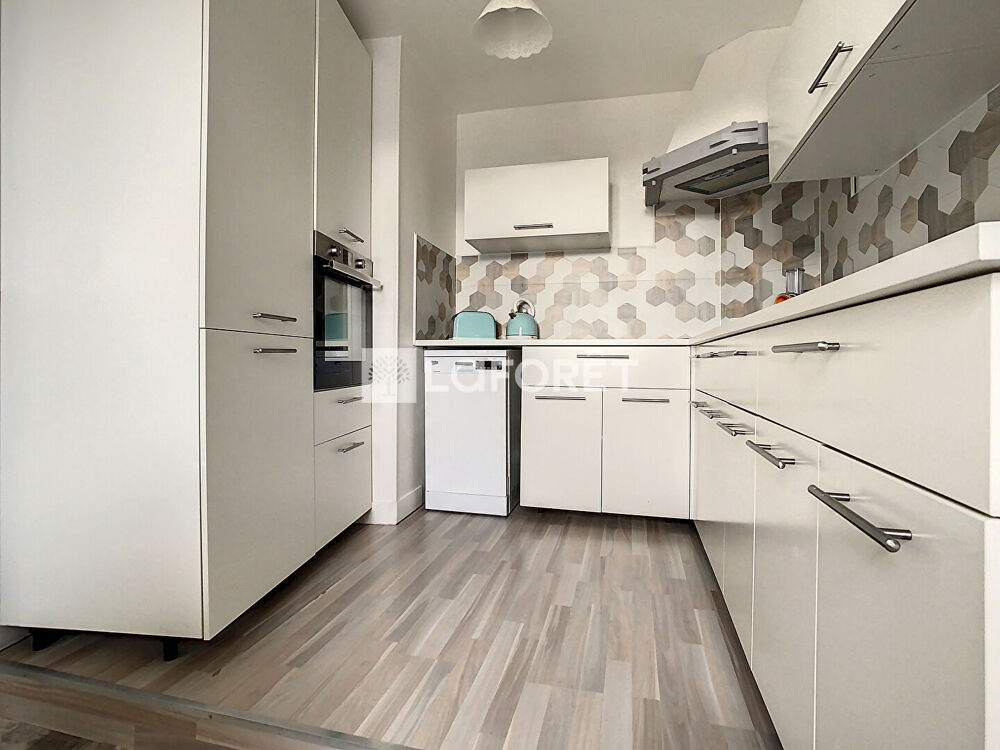 Location Appartement CHARMANT APPARTEMENT F3 MEUBLÉ ET SPACIEUX Elbeuf