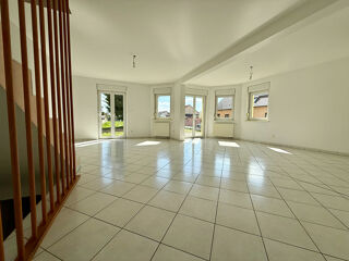  Maison à louer 5 pièces 142 m²