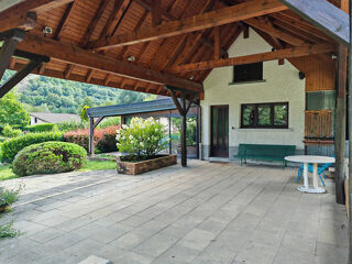  Villa  vendre 8 pices 227 m