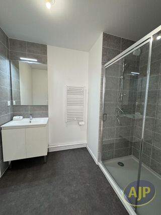  Appartement � louer 3 pi�ces 71 m�