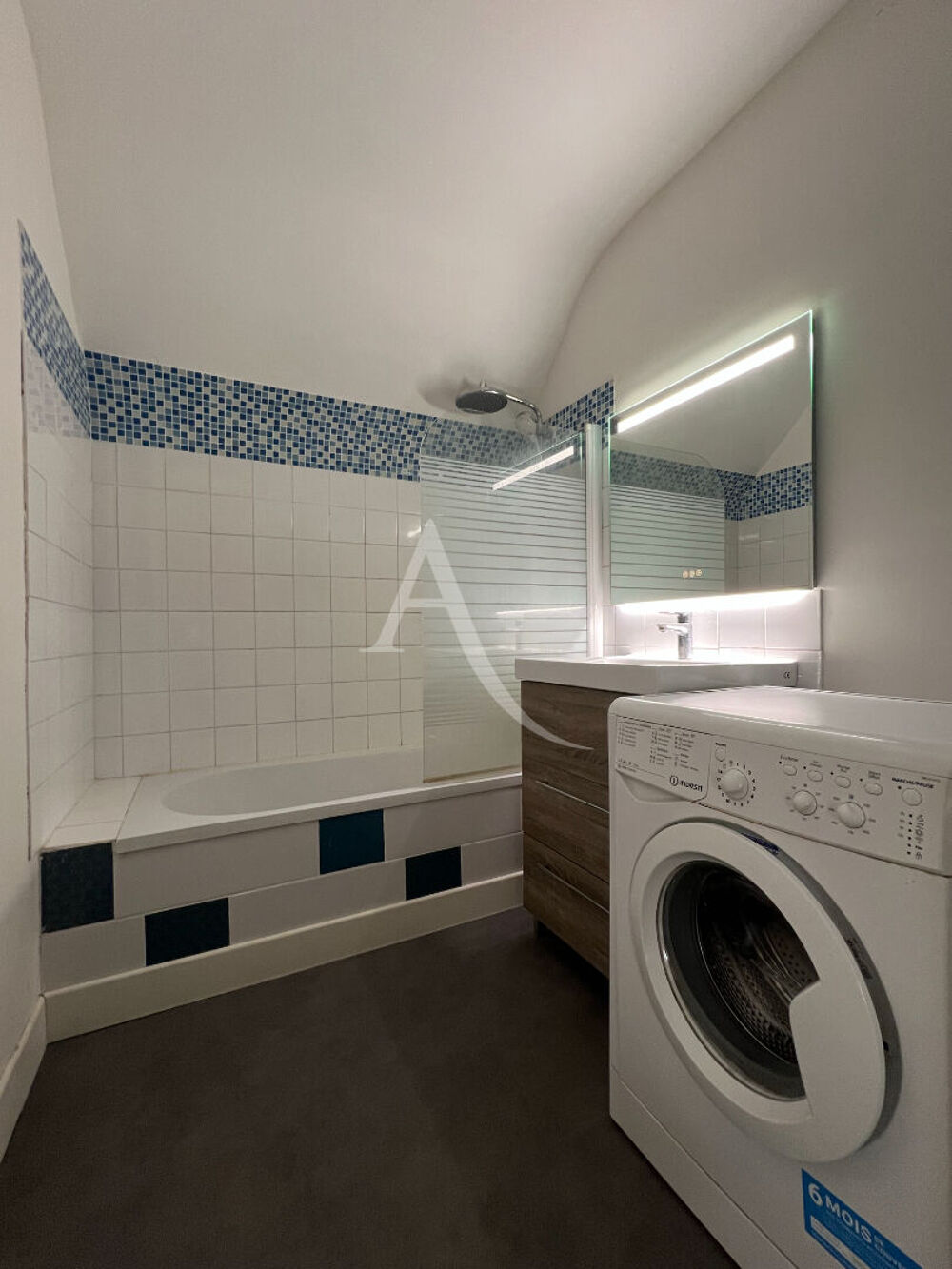Location Appartement A LOUER T2 meublé 52 m² GARE ANGERS Angers
