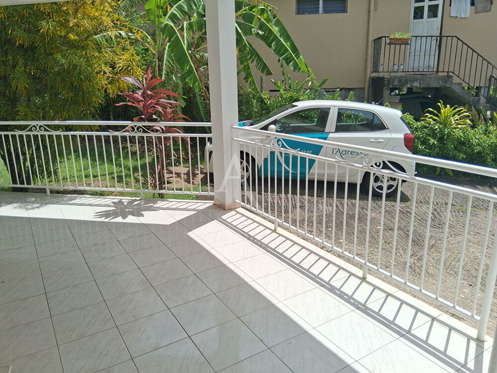 Appartement PLATEAU FOFO 4 pièces 104 m2 avec terrasse 20m2