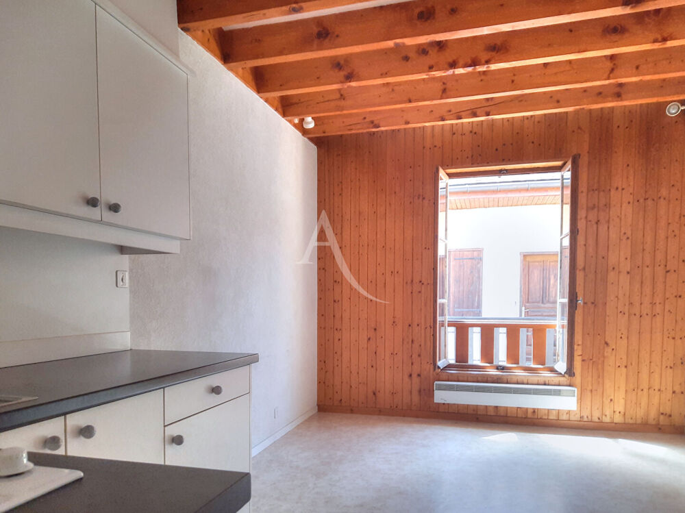 Vente Appartement Appartement Annecy 1 pièce(s) 27.55 m2 ( 47.58 m² UT ) Annecy