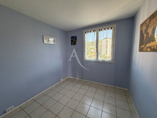  Appartement à louer 3 pièces 64 m²